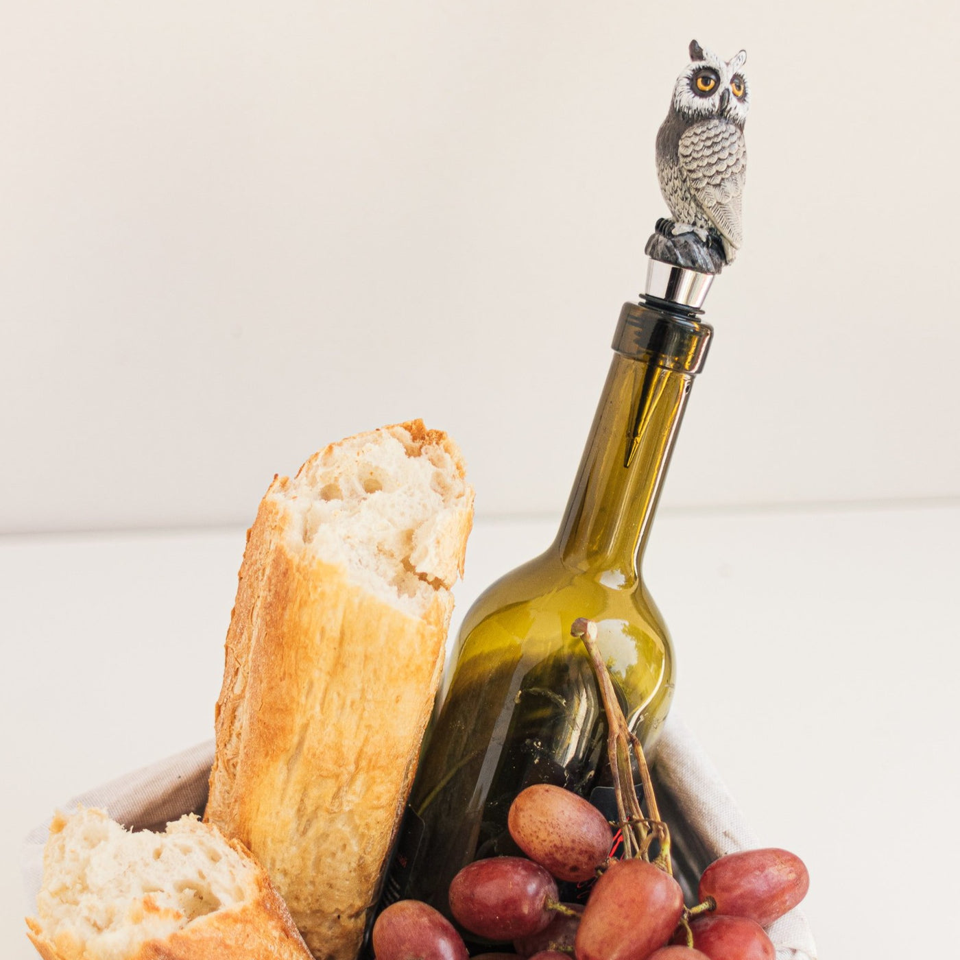 Owl  Wine Stopper - MYBOOKMARK
